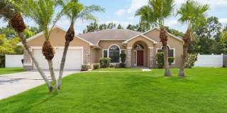 Beautiful 4/2 Pool Home w/ Fence in St. Cloud Gallery 1