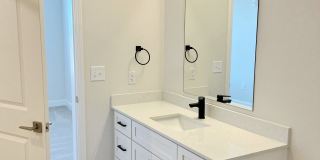 The Venue on South Main Gallery 40