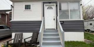 109 W 11Th St Gallery 1