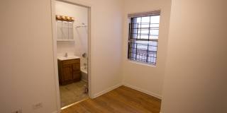 5528 S. Cornell Avenue Gallery 11