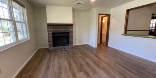 2 bedroom 1 bath duplex is located off Whitehead Rd! Gallery 6