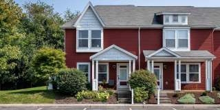 Updated 3 Bedroom 2.5Bath Townhouse in Harrisonburg Gallery 1
