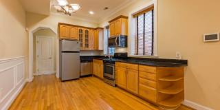 3 Story Condo w/ Loft in Bloomingdale NW!! Walking Distance to 2 Metros! Gallery 8