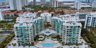 3131 NE 188th St Gallery 72