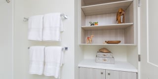 Kanekapolei Collection Gallery 24