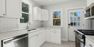 Newly renovated 3 bedroom beauty in Upper St. Clair! Available NOW! Gallery 1