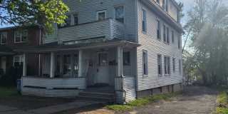 33-35 Zion St Gallery 13