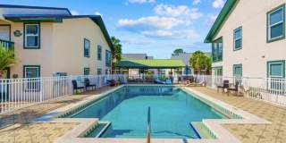 7813 North Lagoon Drive Gallery 6