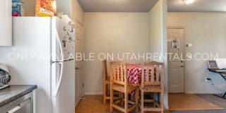 871 E 620 N Gallery 4