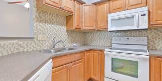 Now Available! 2 bed 2 bath condo in The Tides at Pelican Landing! Gallery 9