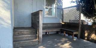 Great House in Oakland with a yard! 2 Beds, 1 Bath Gallery 65