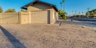 4 Bedroom, 3 Baths, includes 2 Master Suites Just 1-Mile from ASU Gallery 49