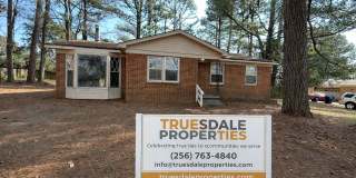 Charming 3BR brick home with Bonus Den Gallery 1