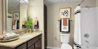 Hadley Midtown Gallery 35