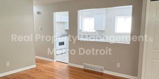 Move-In Ready Brick Ranch on a Corner Lot | Warren Gallery 4
