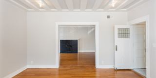 Buckingham & Balmoral Gallery 13
