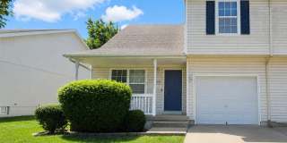 3 Bed, 1.5 Bath Duplex with Garage and Extra Storage Space! Gallery 1