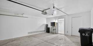 Modern Updated Tempe Townhome Near ASU & Downtown with Resort-Style Amenities Gallery 33