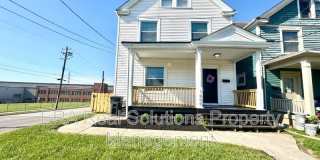 1600 Brewster Avenue Gallery 1