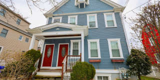 Brighton Oversized 4 Bed / 3 Bath – 2,800 SF – In-Unit Laundry – 6/1 Gallery 23