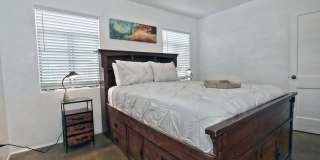 1919 W Earll Drive Gallery 30