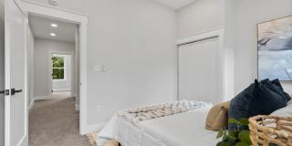 Furnished Luxury Home for Rent-Historic Deutschtown/Northside Gallery 24