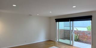 Beautifully Renovated 2 + 2.5 Santa Monica Condo townhouse Gallery 5