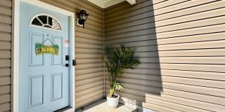 First-Time Rental Near The Beaches! Available 08-14-26 - Attached Garage - Fenced Yard - Pet Friendly! Gallery 32