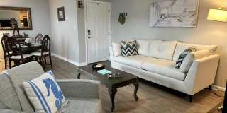 239 Seahorse Dr SE - BUnit B Gallery 1