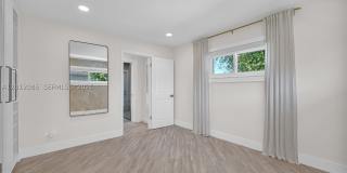 1001 NW 4th Ct Gallery 36