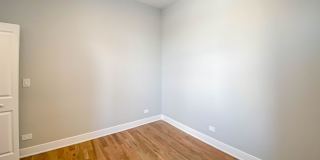 354 West Dickens Ave. Apt. Gallery 17