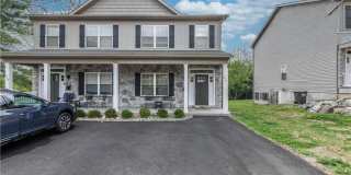 221 Craig Avenue Gallery 1