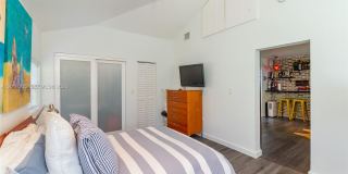 3610 Douglas Road Gallery 8