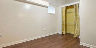 Spacious home with alot of yard space Gallery 23