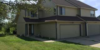Nice Town Home in Bellevue! Gallery 1