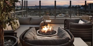 Avalon Towers Bellevue Gallery 37