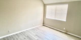 210 Garfield Gallery 14