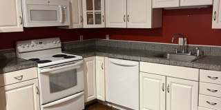 Savannah 1ST Floor of Duplex on Whitaker Street @ 34th-Near Forsyth Park Gallery 25