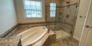 Gorgeous 4-Bed 3.5-Bath Townhouse next to Ft Meade Gallery 21