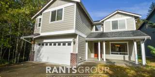4-bedroom, 2-bathroom Home with Green Belt in A Prime Location! Gallery 1