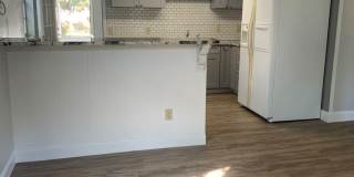 3 bedroom 1 bath recently refurbished  with large fenced backyard ,close to shopping and the beach Gallery 7