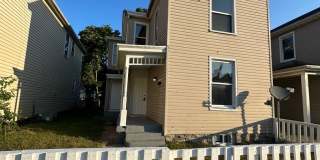 BEAUTIFUL RENOVATED NEW 4 BEDROOM 2 BATH HOUSE MINUTES FROM DOWNTOWN/SPOOKY NOOK BEAUTIFUL RENOVATED NEW 4 BEDROOM 2 BATH HOUSE MINUTES FROM DOWNTOWN/SPOOKY NOOK Gallery 1