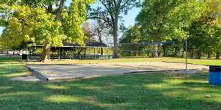 Updated 2 bedroom Townhouse - Garfield Park-South Neighborhood Gallery 20