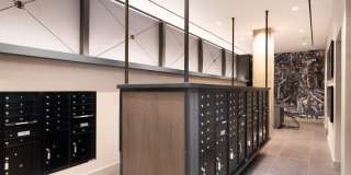 Elle Gallery 37