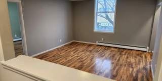 905 Main Street Gallery 4
