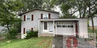 Split level 3 bedroom, 1.5 bathroom, and 1 car garage home in Independence, Missouri Gallery 1