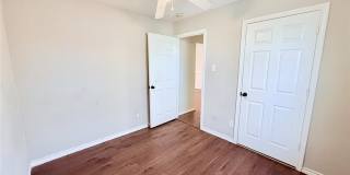 1402 S Montgomery Street Gallery 6