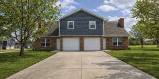 Large 3 bedroom Duplex Gallery 1