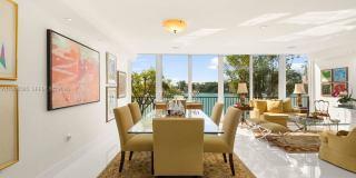 1000 Venetian Way Gallery 17