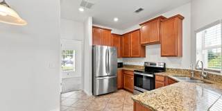 Spacious 4-Bedroom Townhome in Gated Meadow Pointe Gallery 10